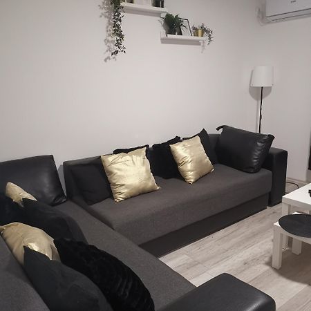 Apartman Olja Apartment Pozarevac Luaran gambar